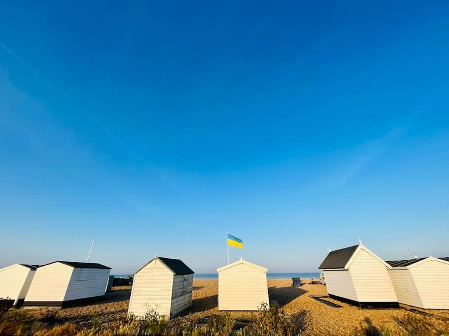 Northdene Cottage - Cosy Old Fisherman'S Cottage Two Mins From Sea - Free Parking - Wood Burning Stove - Roll Top Bath - Dog Friendly 딜 외부 사진