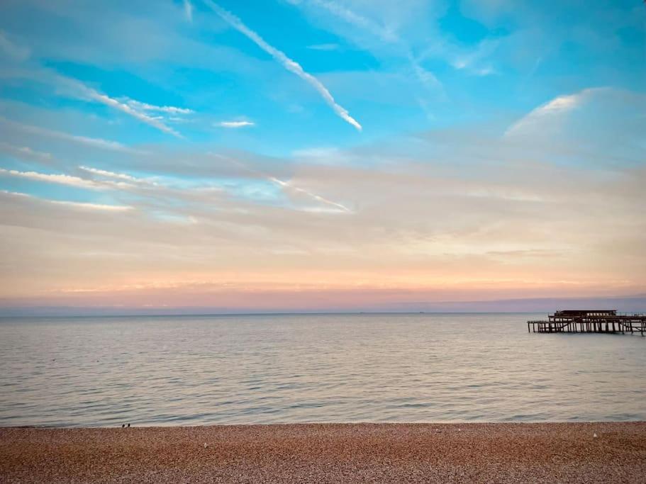 Northdene Cottage - Cosy Old Fisherman'S Cottage Two Mins From Sea - Free Parking - Wood Burning Stove - Roll Top Bath - Dog Friendly 딜 외부 사진