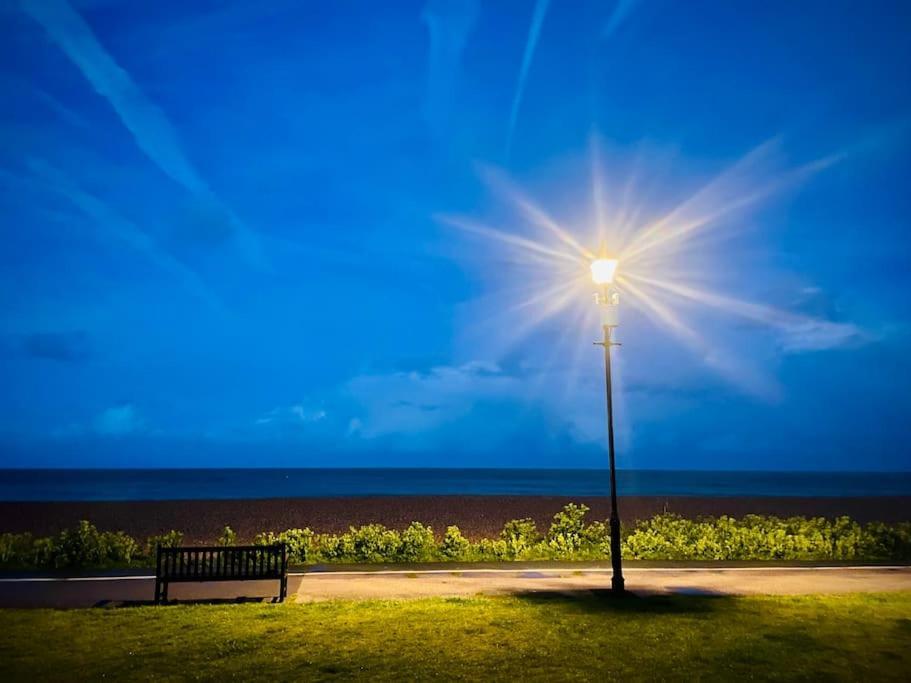 Northdene Cottage - Cosy Old Fisherman'S Cottage Two Mins From Sea - Free Parking - Wood Burning Stove - Roll Top Bath - Dog Friendly 딜 외부 사진