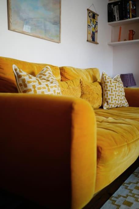 Northdene Cottage - Cosy Old Fisherman'S Cottage Two Mins From Sea - Free Parking - Wood Burning Stove - Roll Top Bath - Dog Friendly 딜 외부 사진